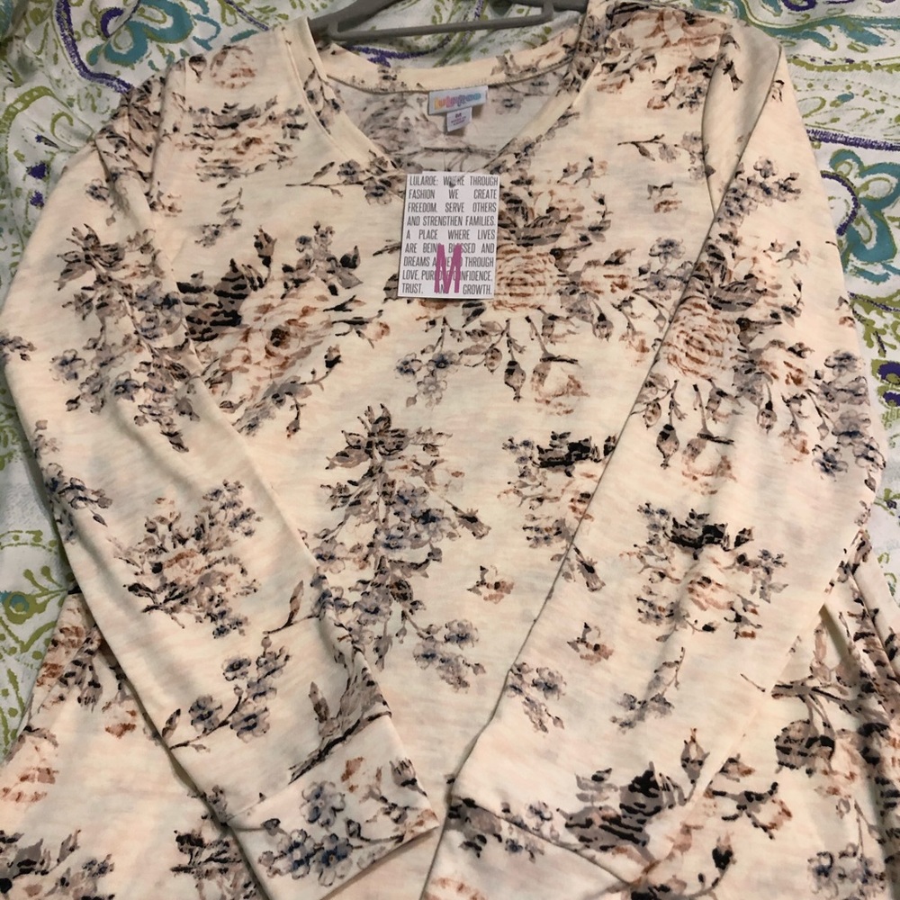 LulaRoe Emily size M